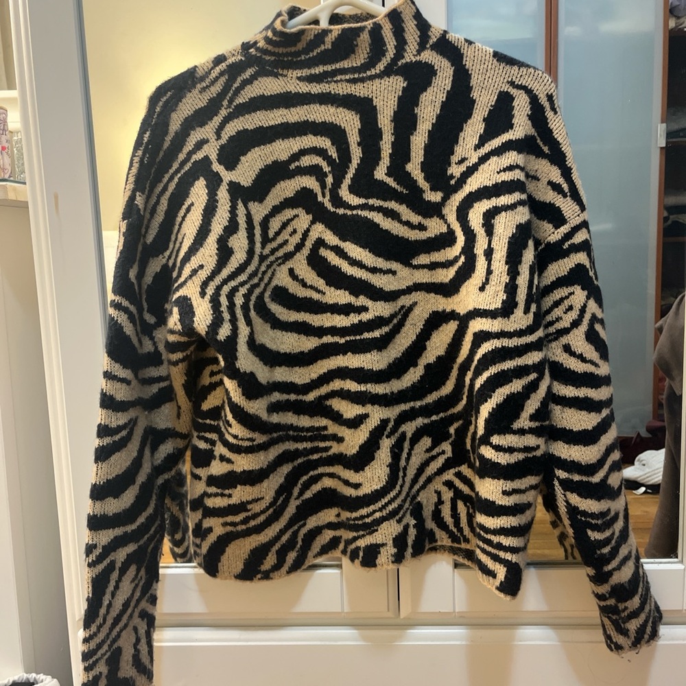 Mock neck Sweater